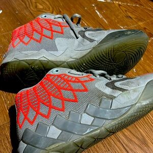 Lamelo ball shoes